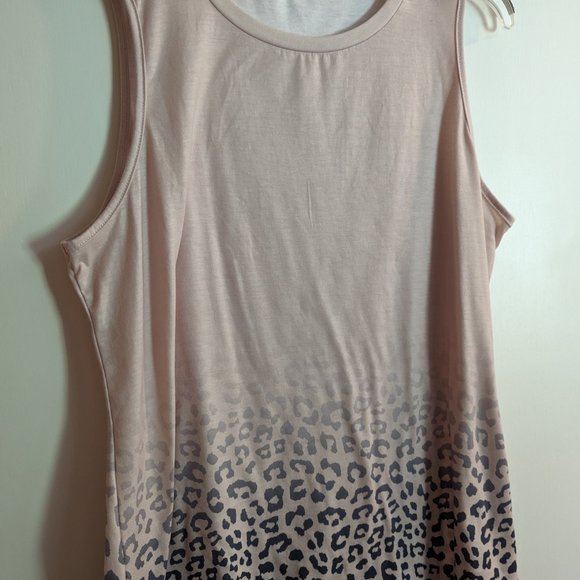 Tank - Picture 2 of 2